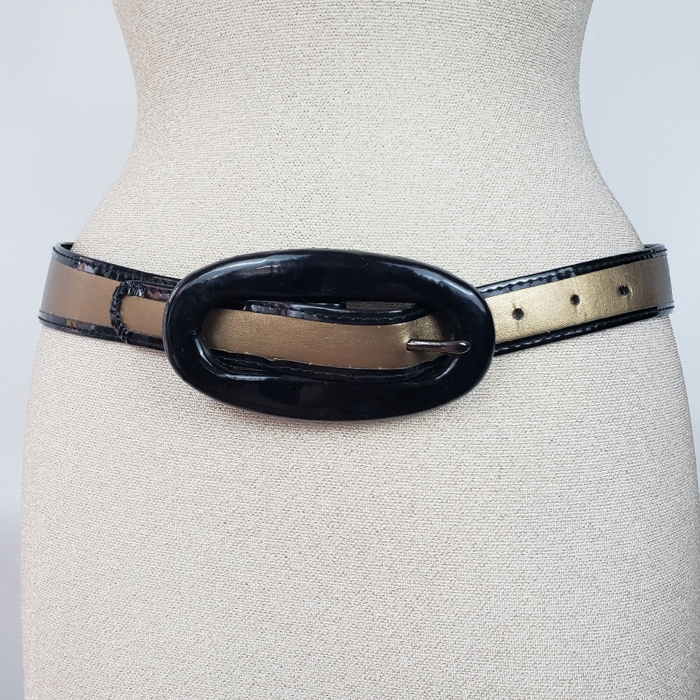 Unlabeled tapered gold/black oval buckle belt, S